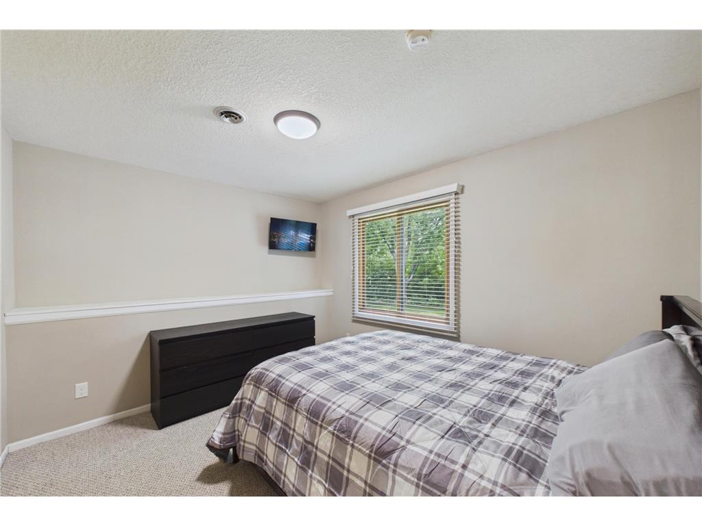 2208 Grimm Road Chaska MN 55318 7079957 image14