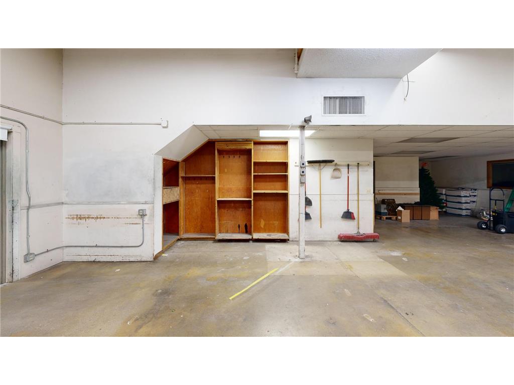 2208 Trott Avenue SW Willmar MN 56201 6746257 image38