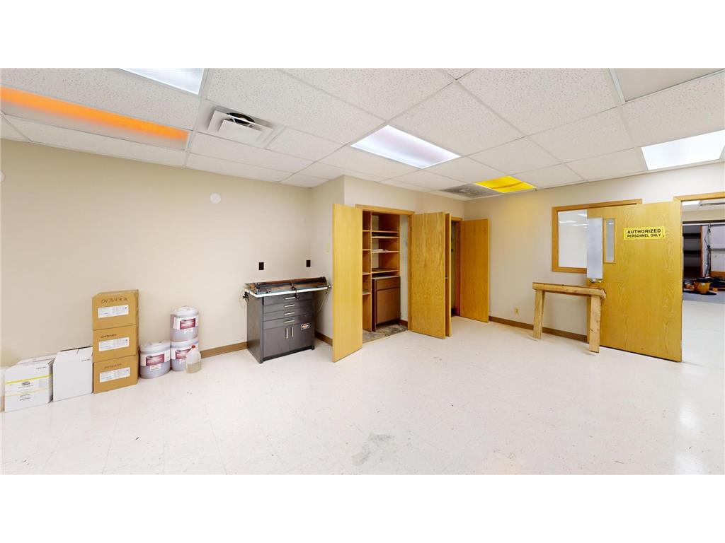 2208 Trott Avenue SW Willmar MN 56201 6746257 image45