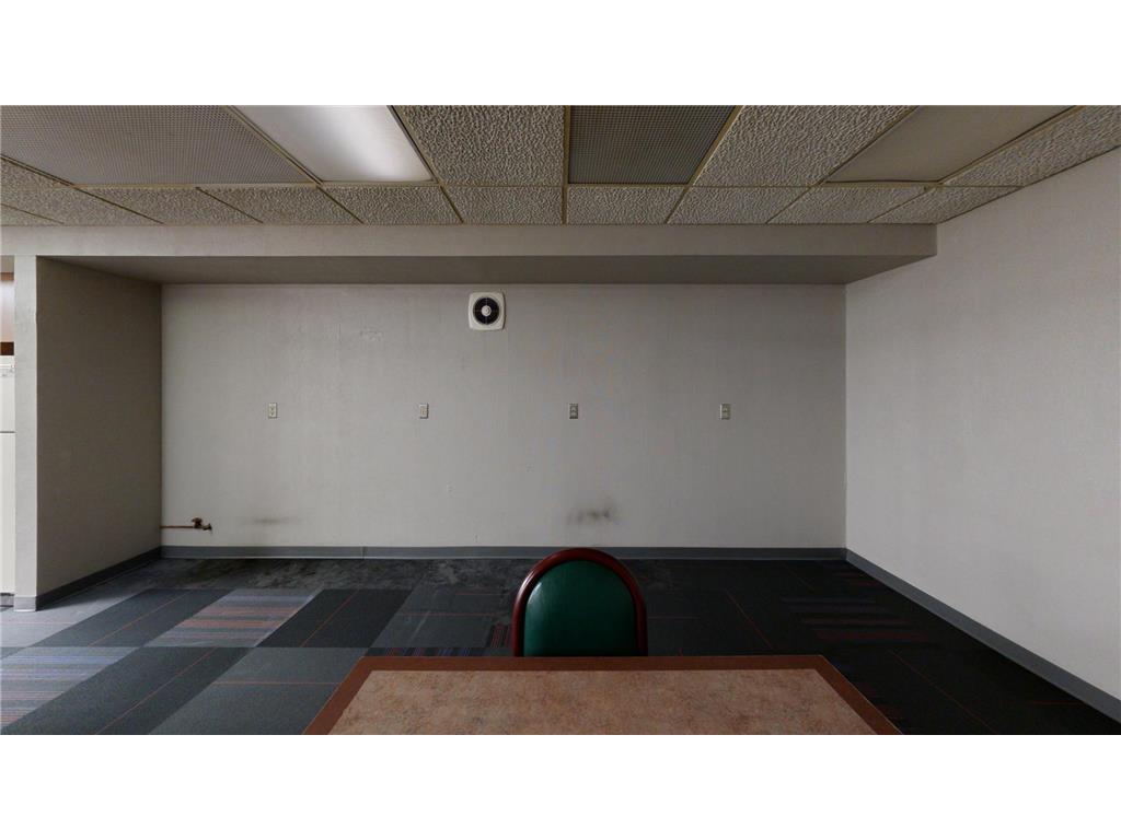 2208 Trott Avenue SW Willmar MN 56201 6746257 image57