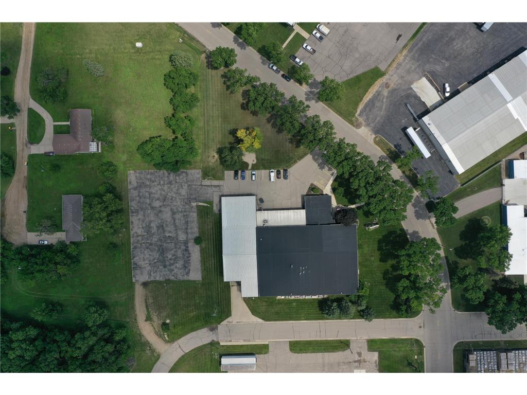 2208 Trott Avenue SW Willmar MN 56201 6746257 image72