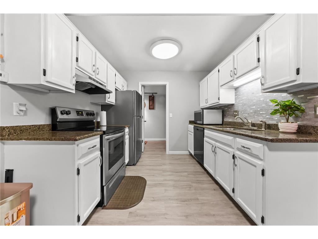 2208 Williams Drive Burnsville MN 55337 7084392 image11