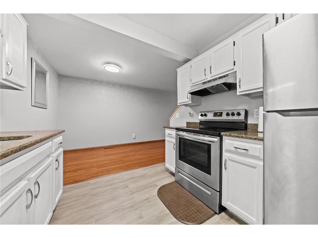 2208 Williams Drive Burnsville MN 55337 7084392 image12