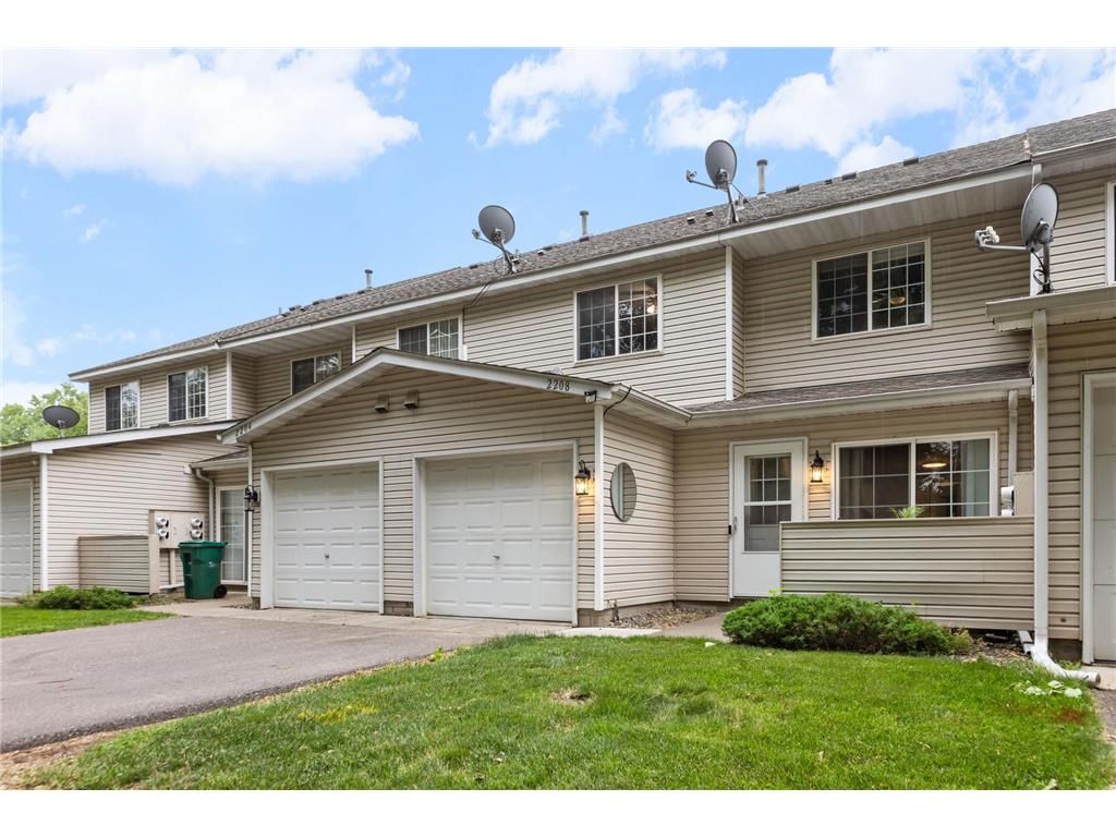 2208 Williams Drive Burnsville MN 55337 7084392 image2