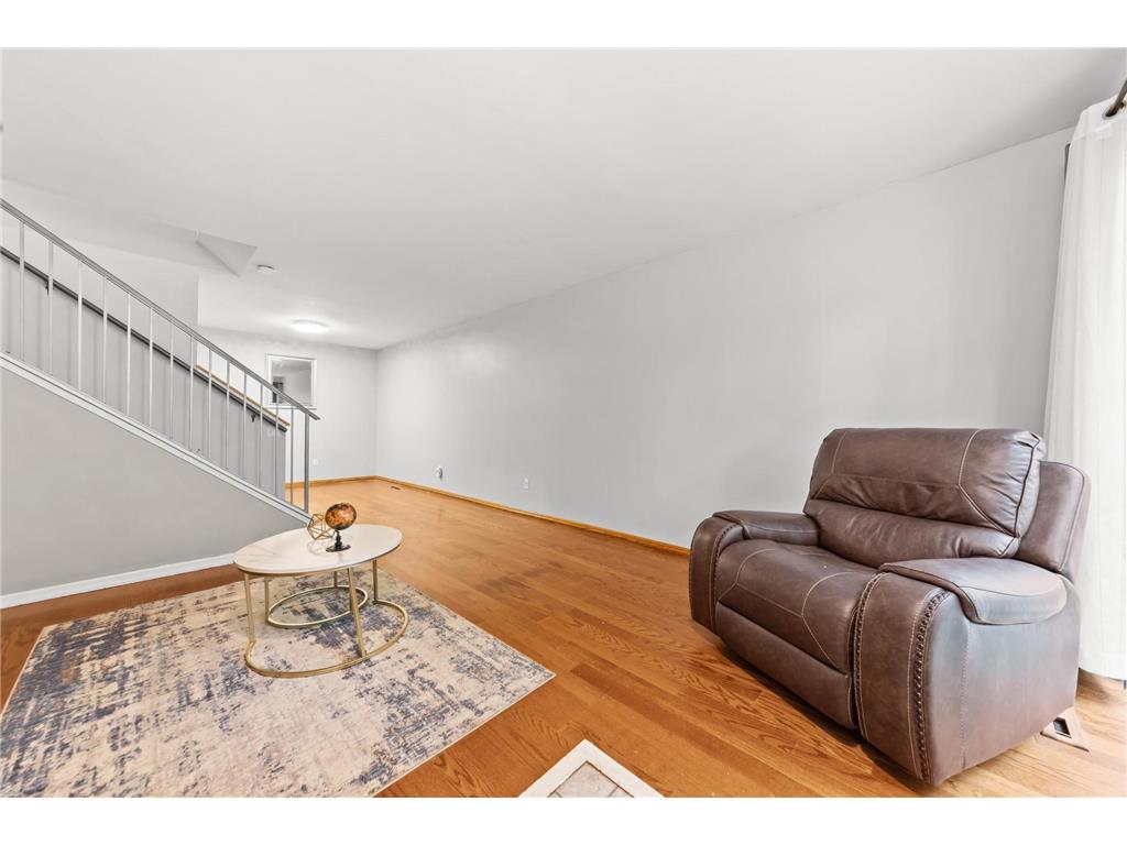 2208 Williams Drive Burnsville MN 55337 7084392 image8