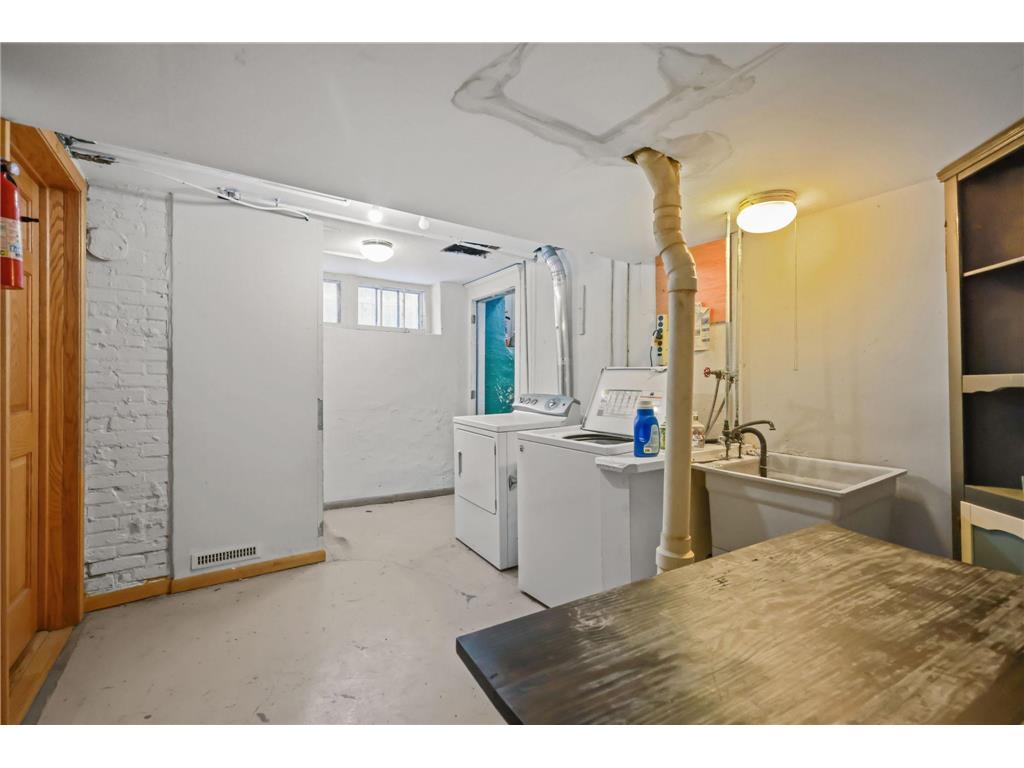 2209 Aldrich Avenue S Minneapolis MN 55405 6823274 image14