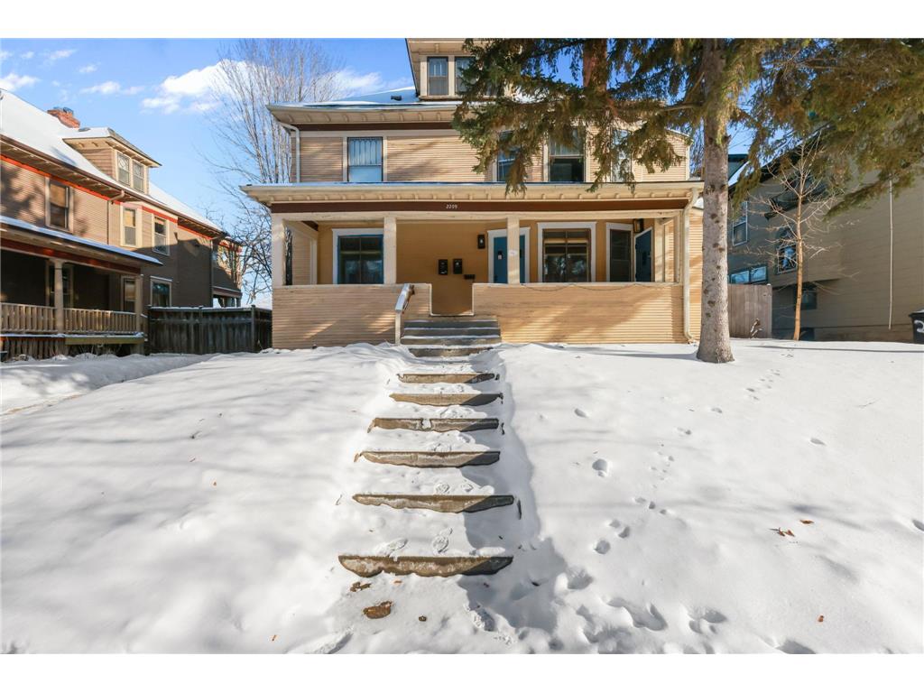 2209 Aldrich Avenue S Minneapolis MN 55405 6823274 image2