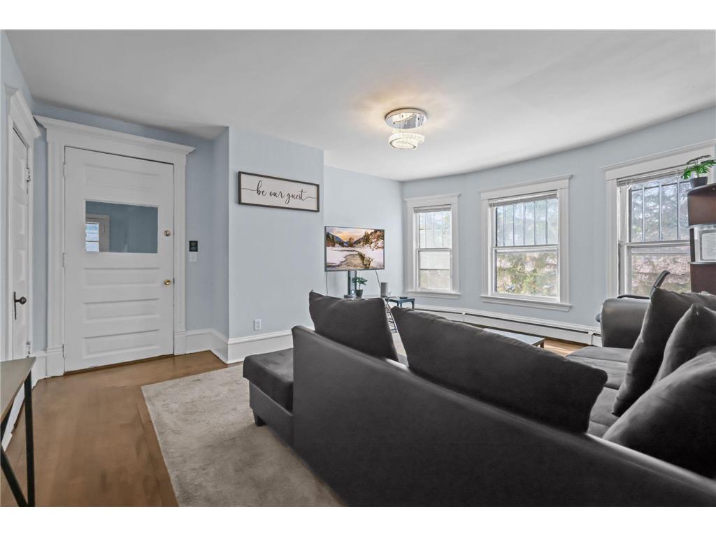 2209 Aldrich Avenue S Minneapolis MN 55405 7038532 image15