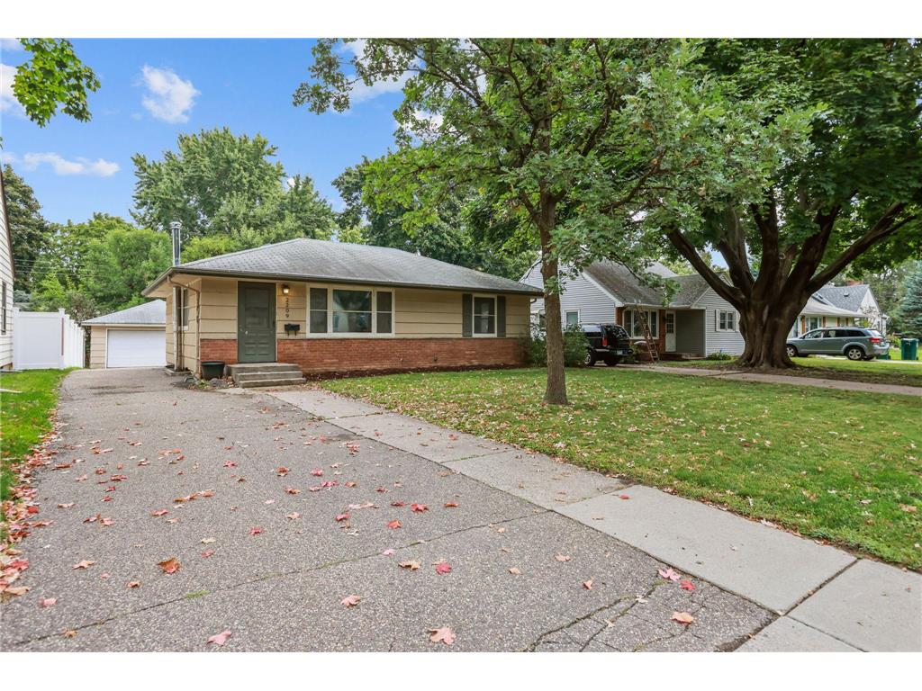 2209 Forest Drive NE Columbia Heights MN 55421 6793302 image1
