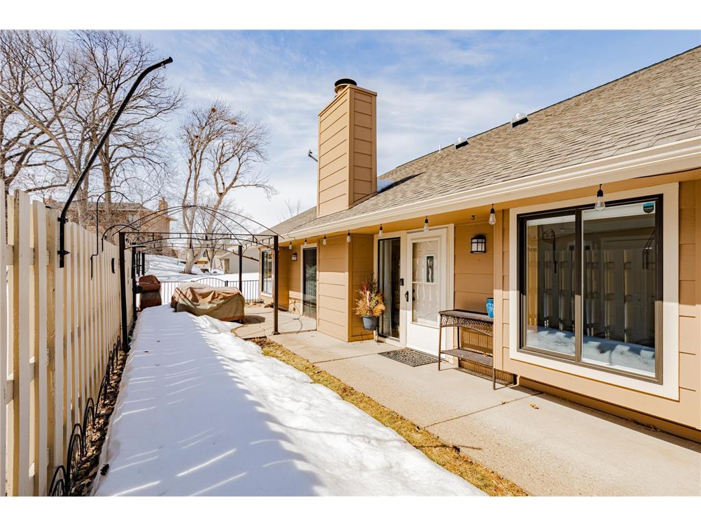 2209 Kings Valley Road E, Golden Valley, MN, 55427 MLS 6346492