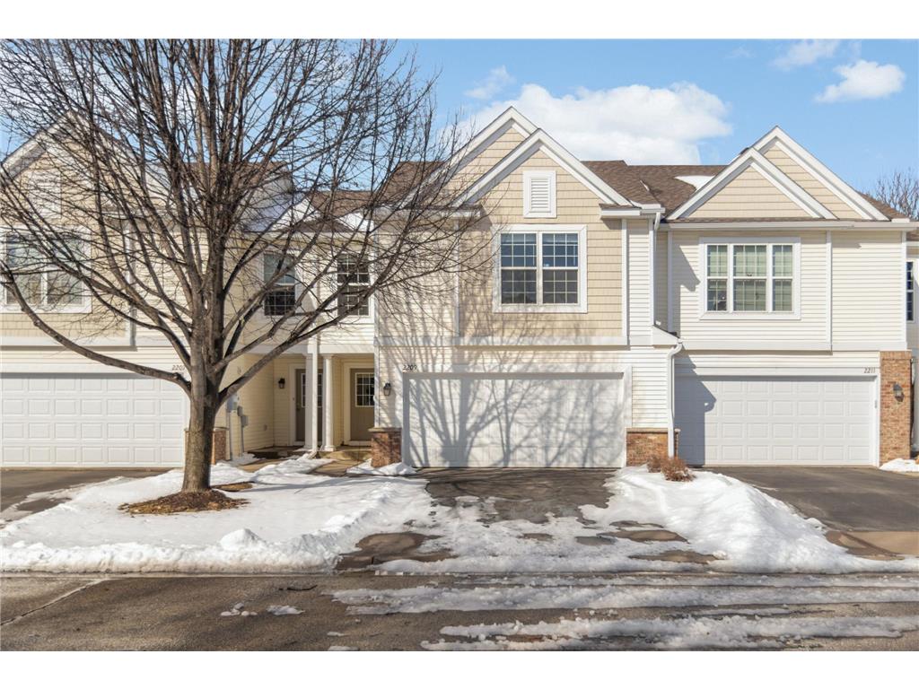 2209 St Johns Place Woodbury MN 55129 7039209 image1