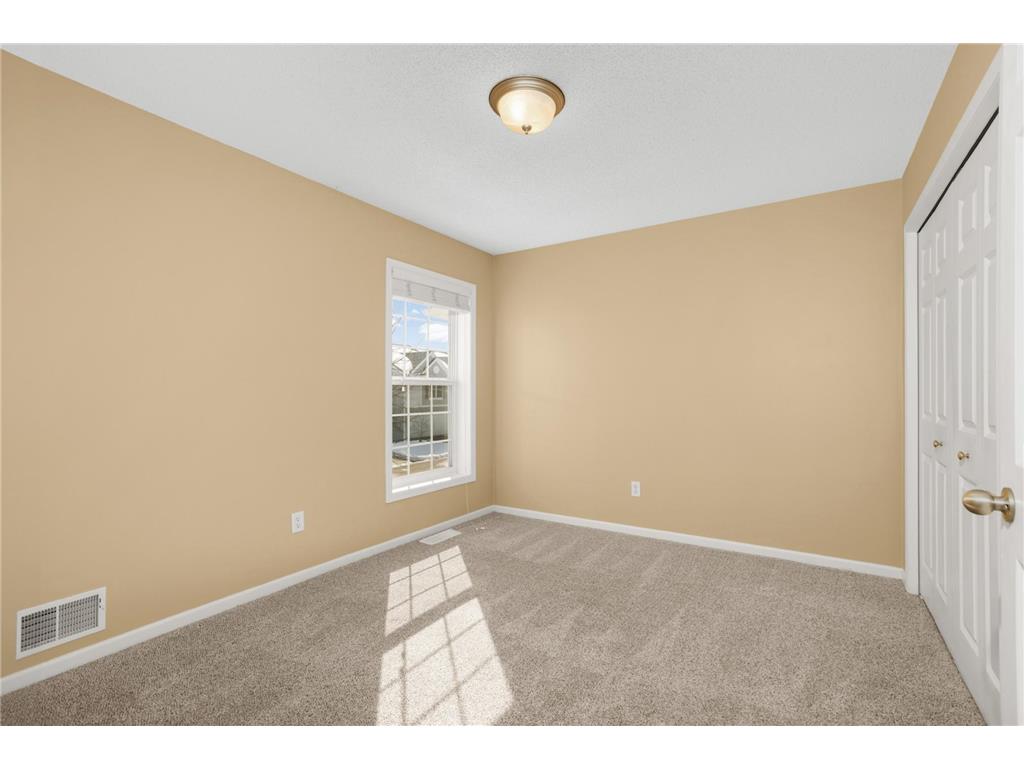 2209 St Johns Place Woodbury MN 55129 7039209 image12