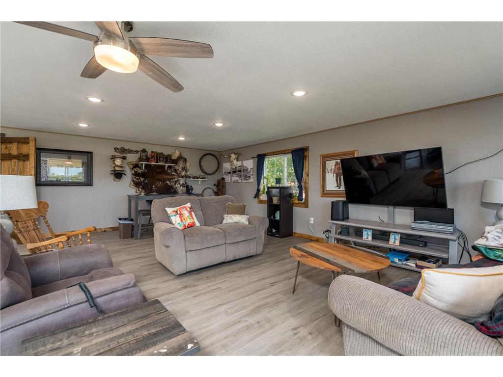 22098 State Highway 60 Le Ray Twp MN 56063 7115384 image9