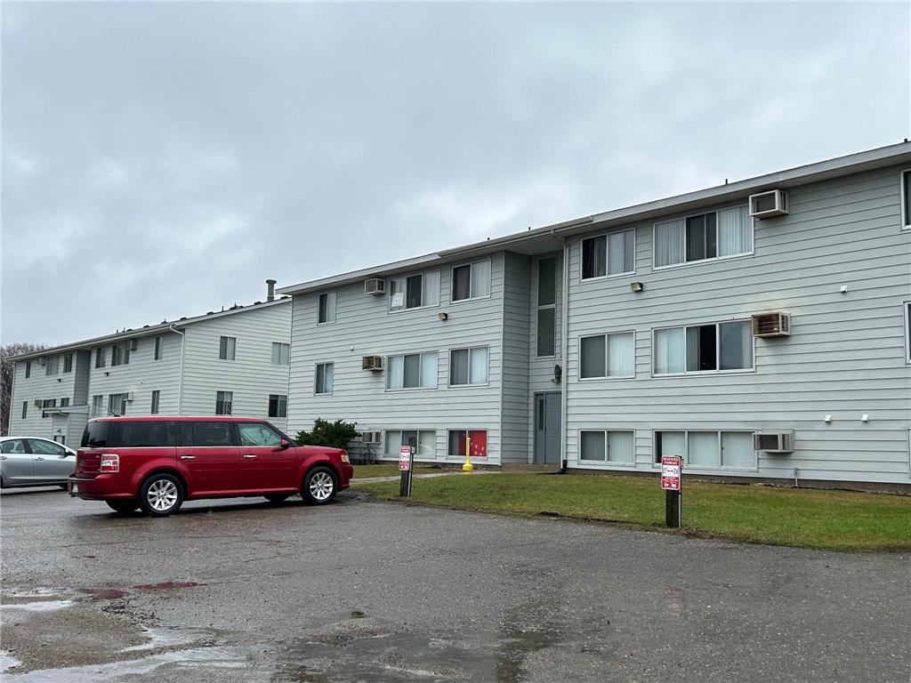 221-231 SE Freemont Avenue SE Hutchinson MN 55350 6355298 image1