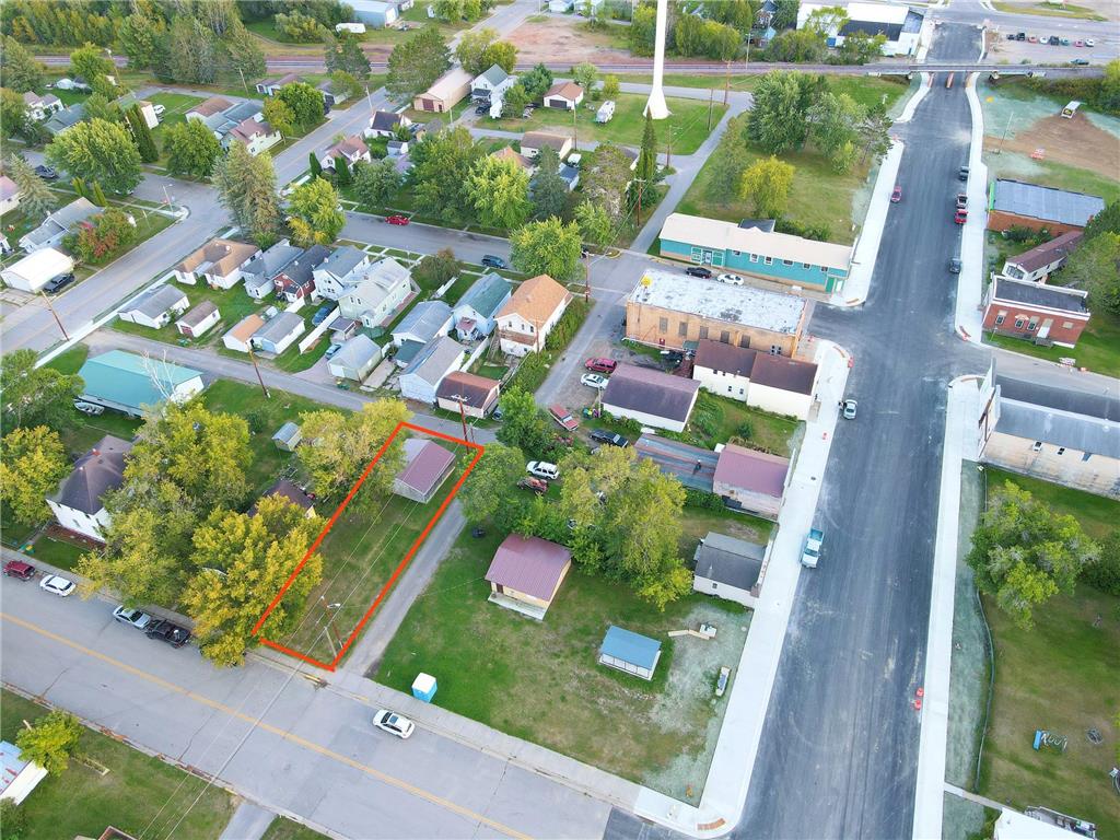 221 2nd Avenue Calumet MN 55716 7068349 image4