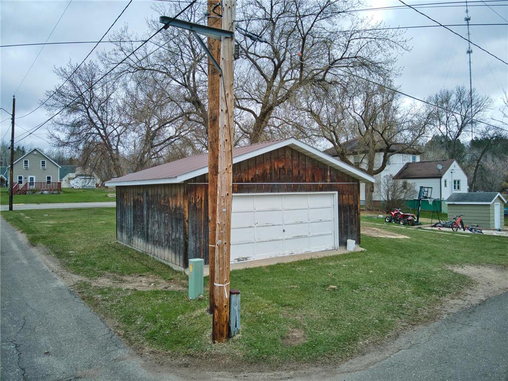 221 2nd Avenue Calumet MN 55716 7068349 image9
