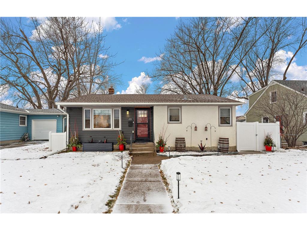 221 9th Street S South Saint Paul MN 55075 7011734 image1