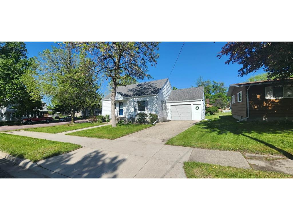 221 Birch Avenue N New Richland Twp MN 56072 6374154 image1