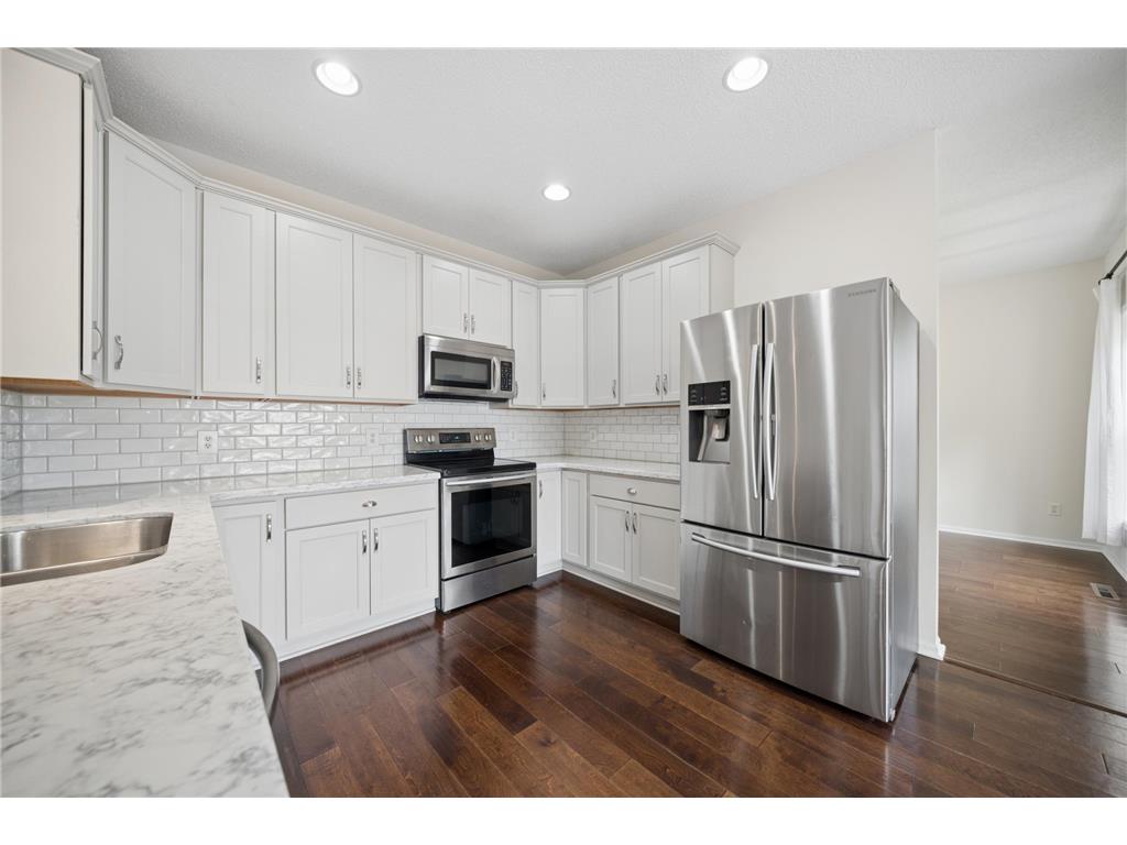 221 Butternut Circle Carver MN 55315 7071952 image13