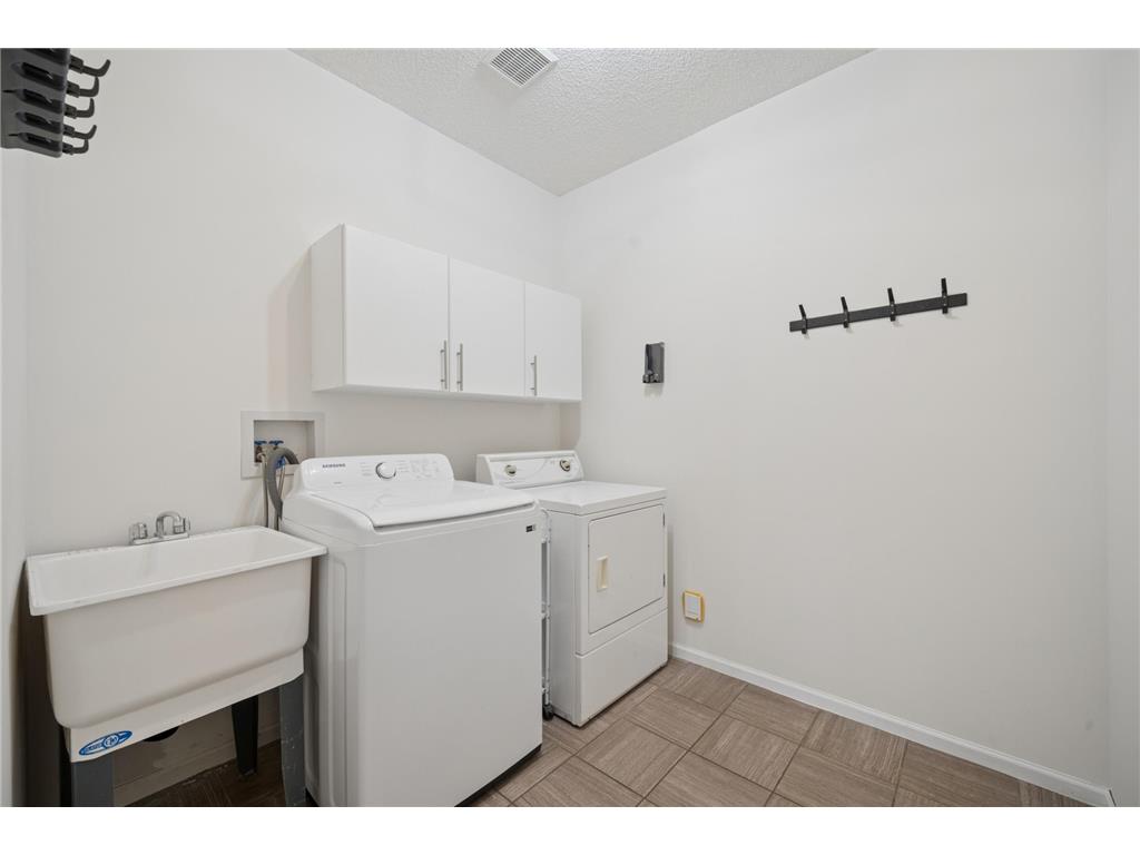 221 Butternut Circle Carver MN 55315 7071952 image31