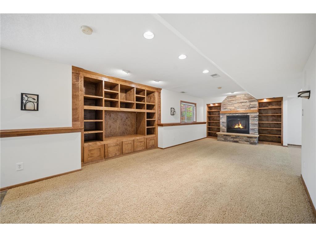 221 Butternut Circle Carver MN 55315 7071952 image37