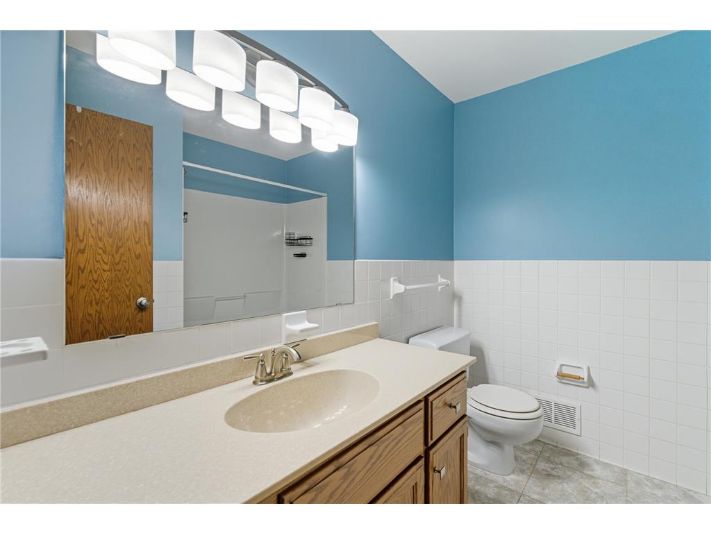 221 Crestwood Drive North Mankato MN 56003 6798015 image25