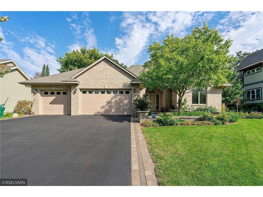 221 Dahlia Street Mahtomedi MN 55115 6428700 image1