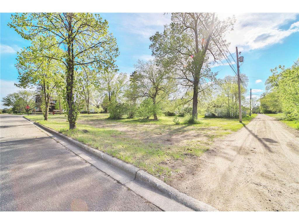 221 Dakota Avenue SE Staples MN 56479 7076402 image5