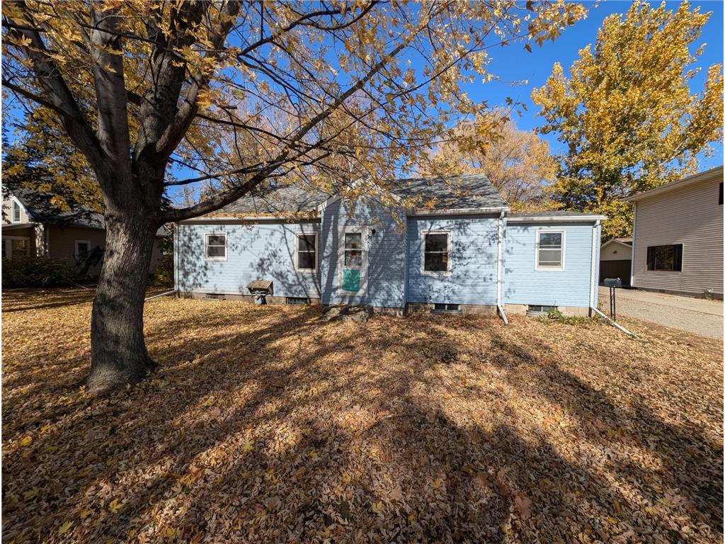 221 Division Avenue SW Hutchinson MN 55350 6620966 image1
