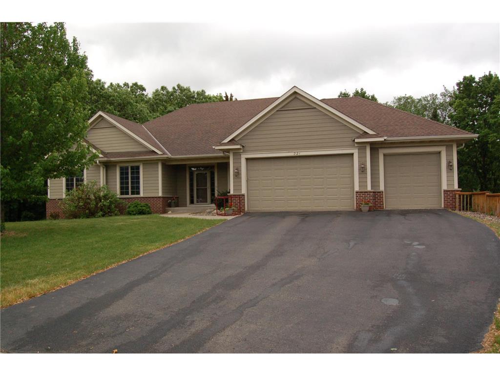 221 E 105th Street Circle Bloomington MN 55420 6719361 image1