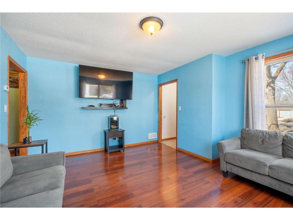 221 E Park Street Owatonna MN 55060 6825403 image18