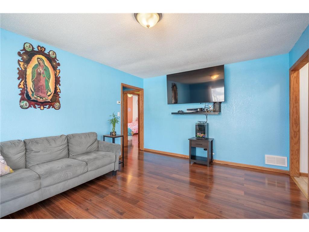 221 E Park Street Owatonna MN 55060 6825403 image19