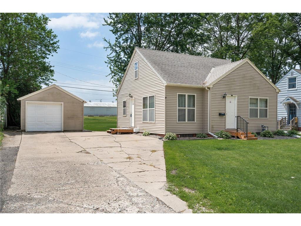 221 E Park Street Owatonna MN 55060 6825403 image2