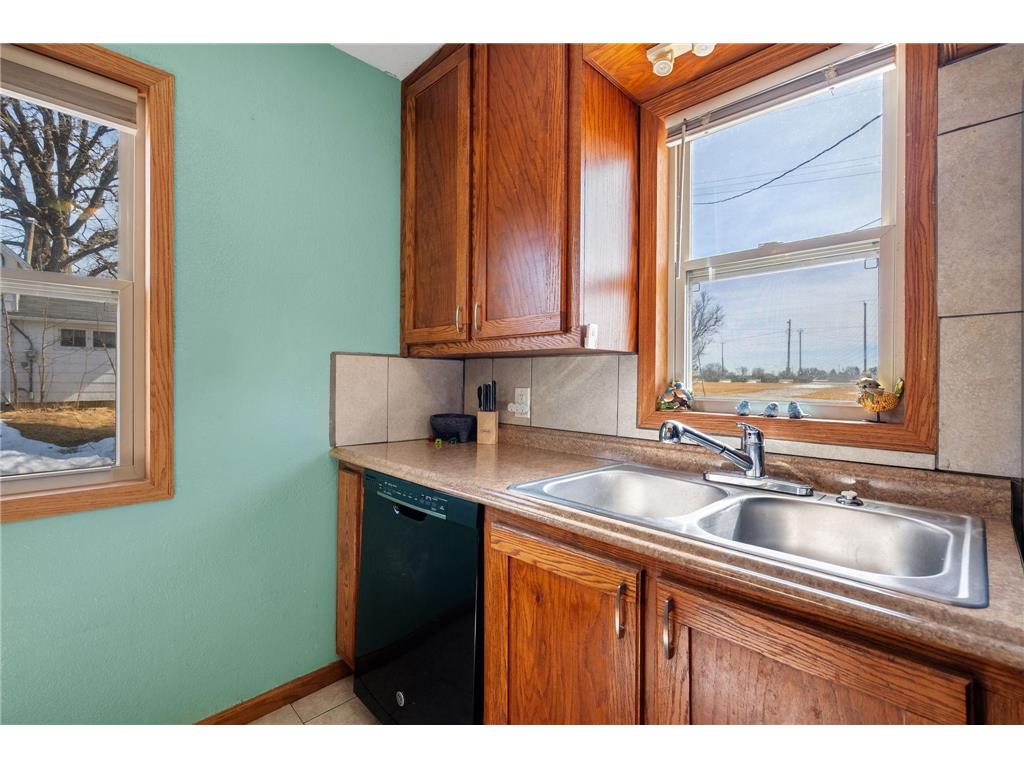 221 E Park Street Owatonna MN 55060 6825403 image6