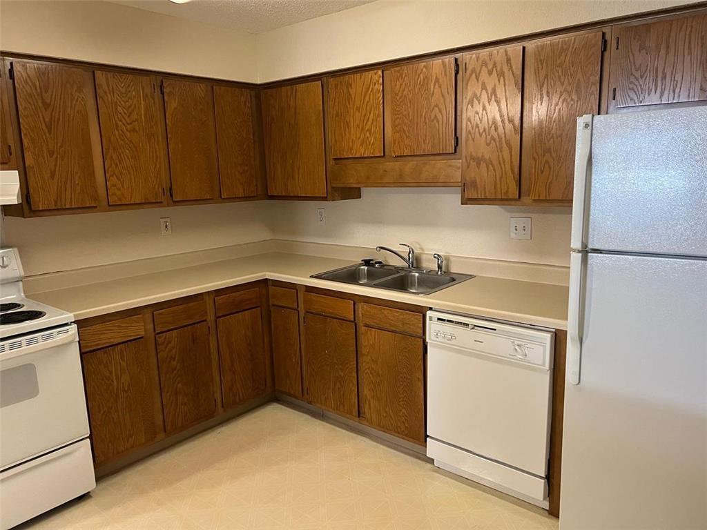 221 Grand Avenue W #104 South Saint Paul MN 55075 7028487 image3