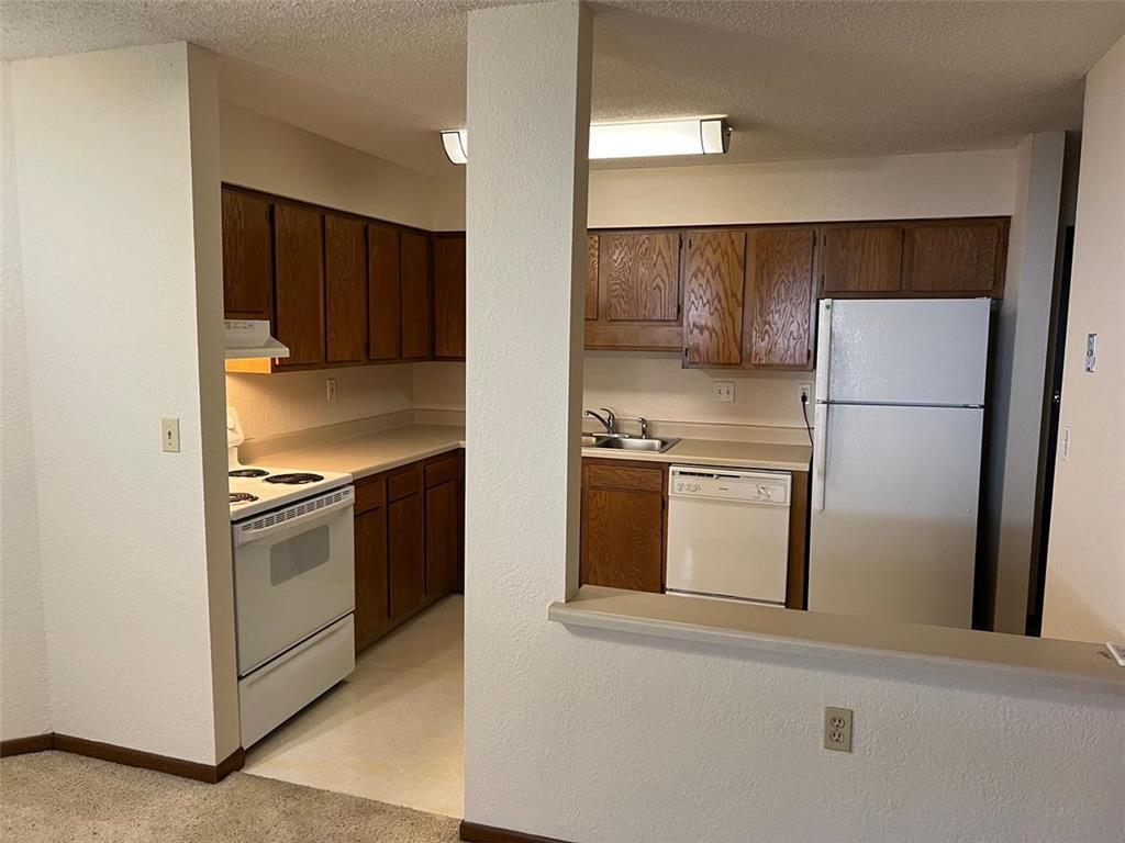 221 Grand Avenue W #104 South Saint Paul MN 55075 7028487 image4