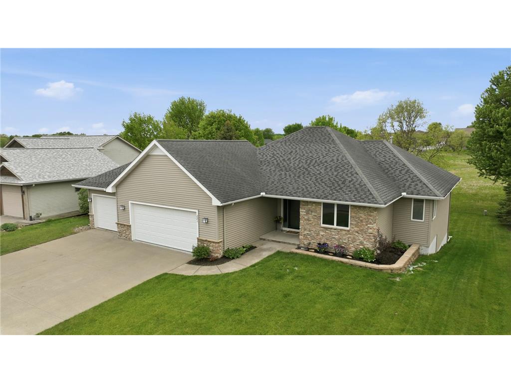 221 Kusilek Street River Falls WI 54022 7077795 image2