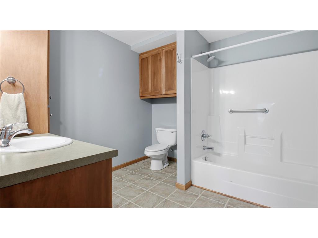 221 Kusilek Street River Falls WI 54022 7077795 image26