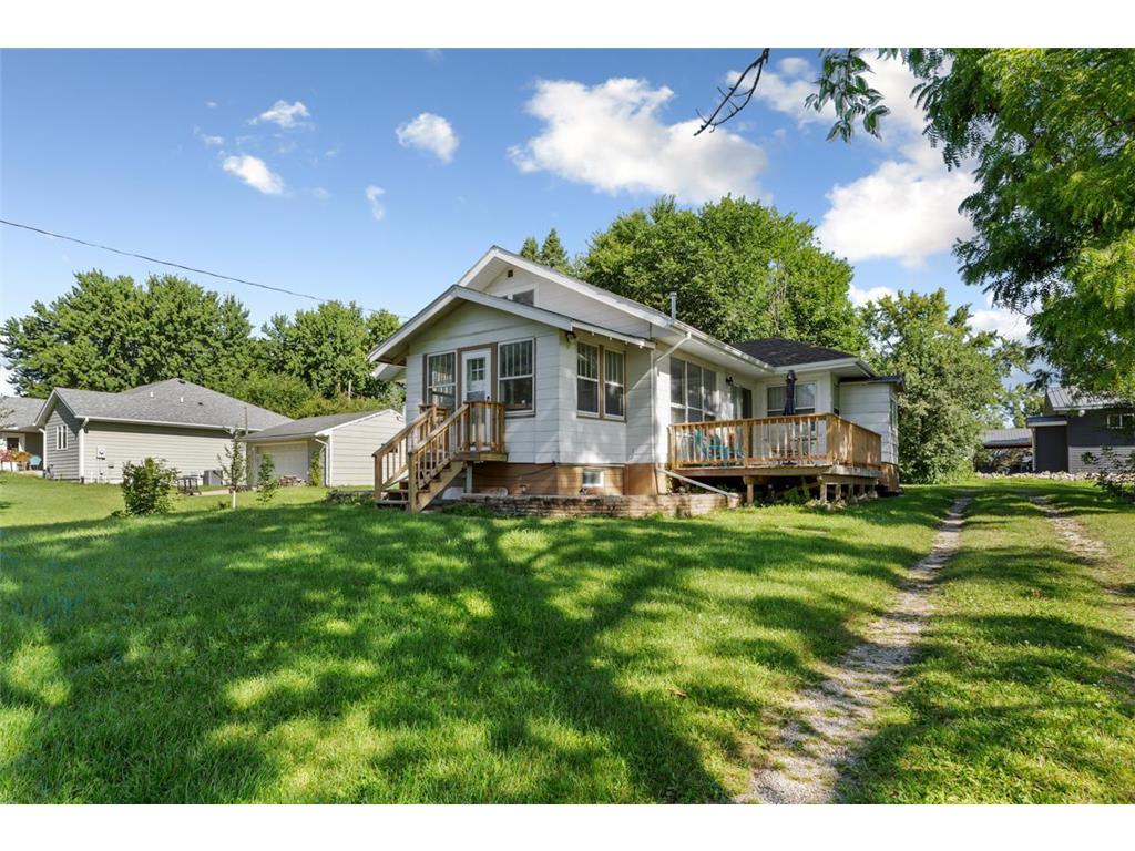 221 Main Street E Clarks Grove MN 56016 6584438 image1