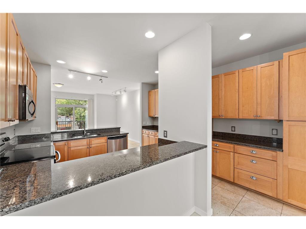 221 NE 1st Avenue #5 Minneapolis MN 55413 6799174 image16