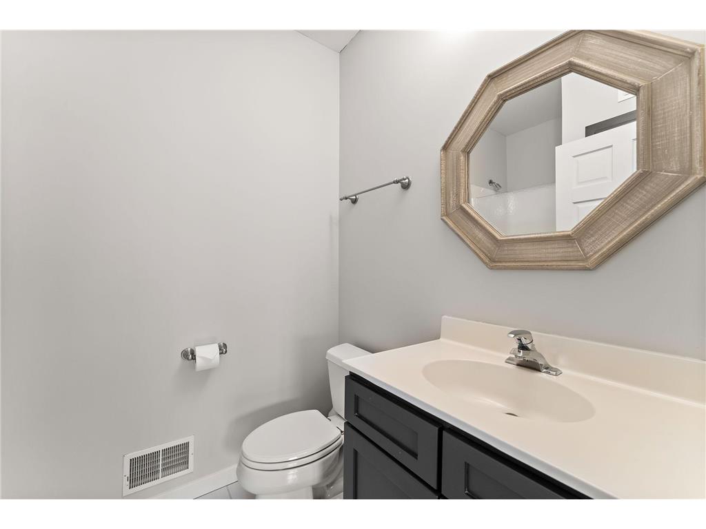 221 NE 1st Avenue #5 Minneapolis MN 55413 6799174 image27