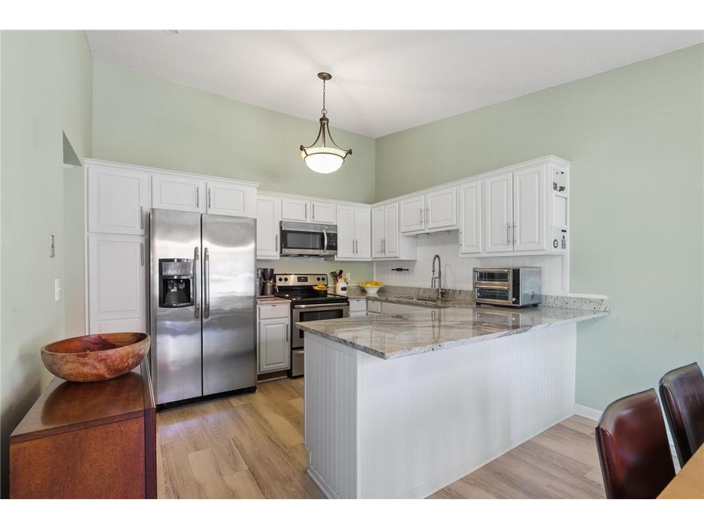 221 River Woods Lane Burnsville MN 55337 6794554 image1