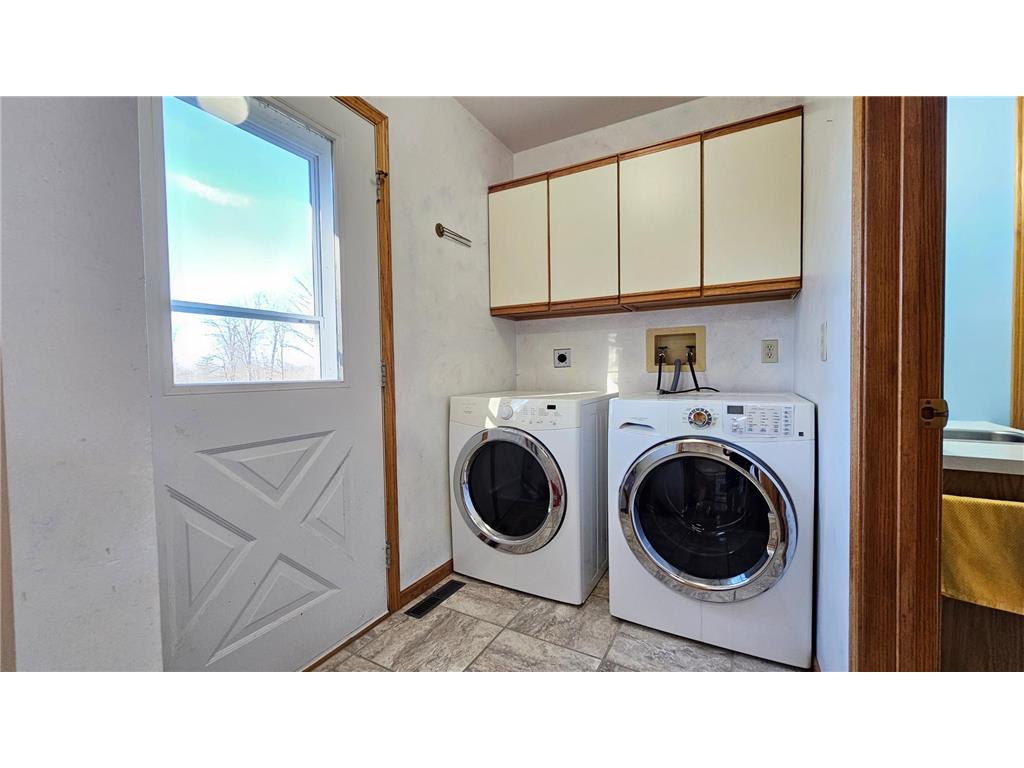 221 US Highway 71 S Sebeka MN 56477 6819913 image31