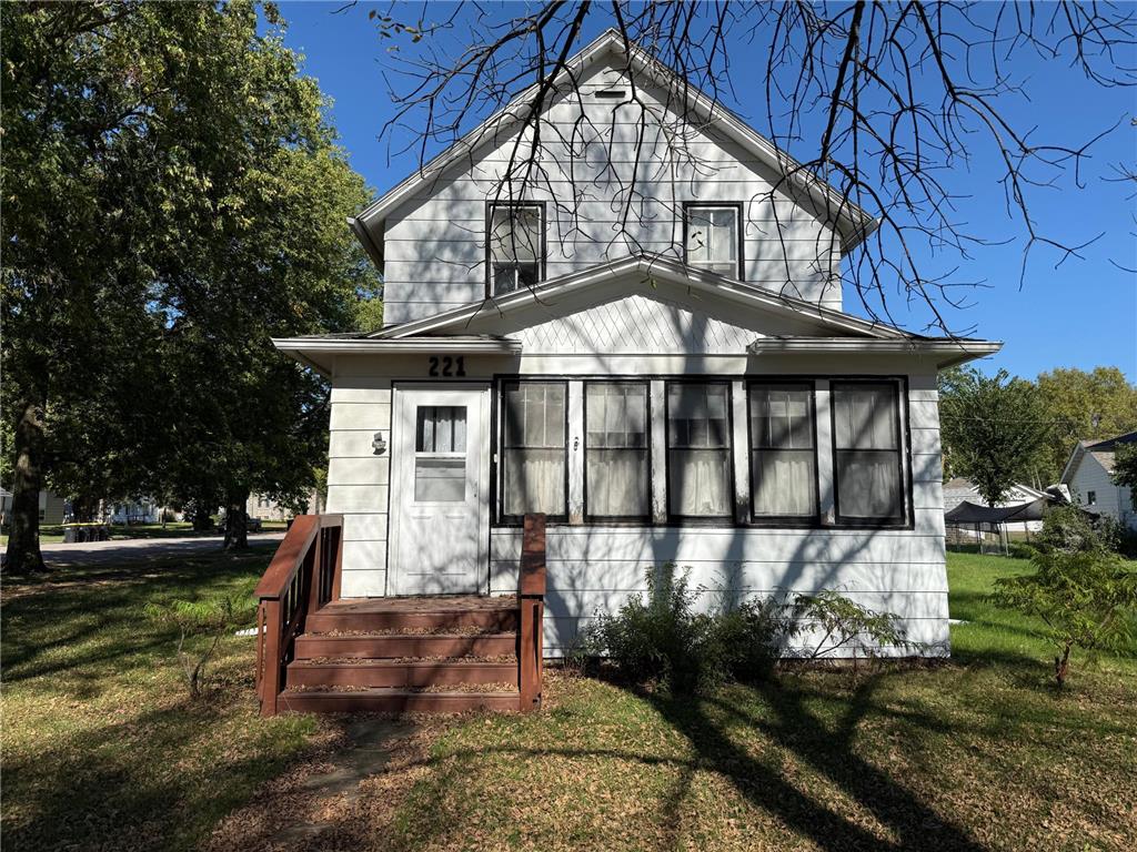 221 W 4th Street Morton MN 56270 6691602 image1