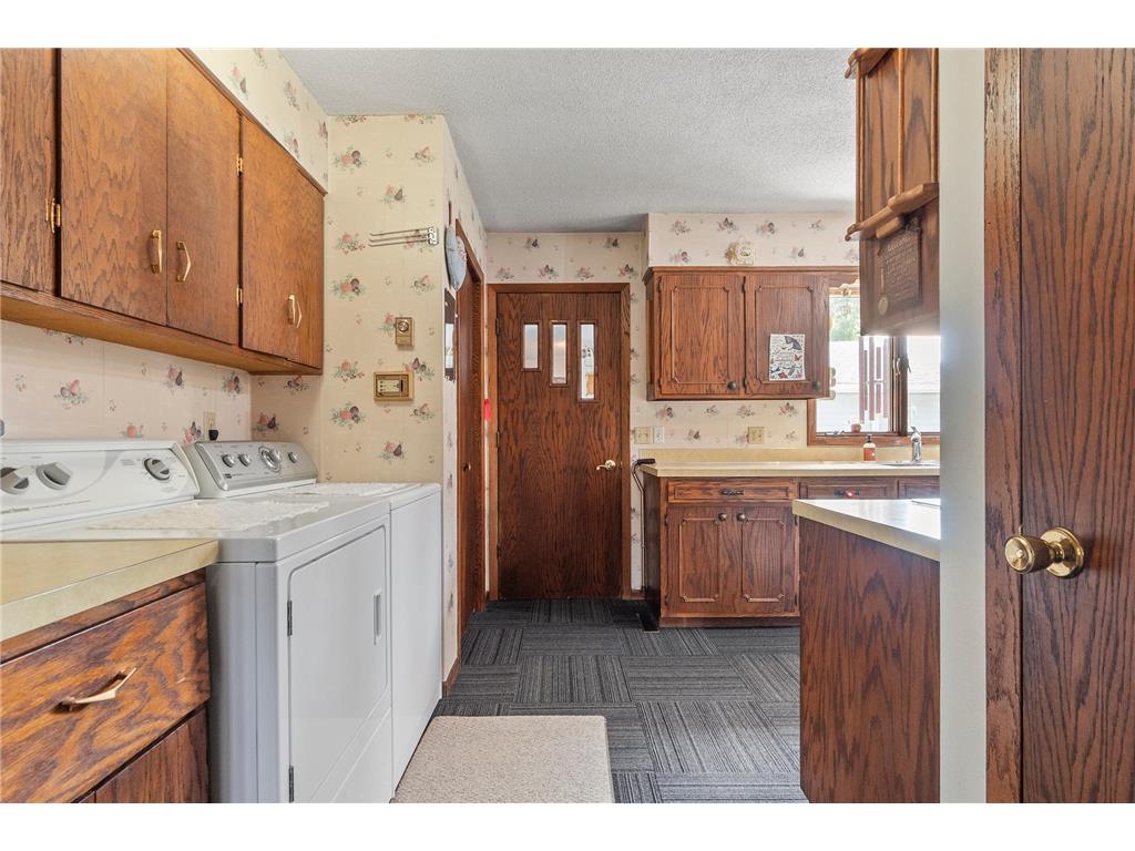 221 W 6th Street Cyrus MN 56323 6770408 image10