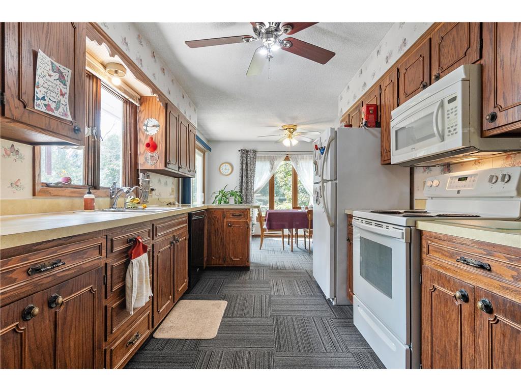 221 W 6th Street Cyrus MN 56323 7042940 image7