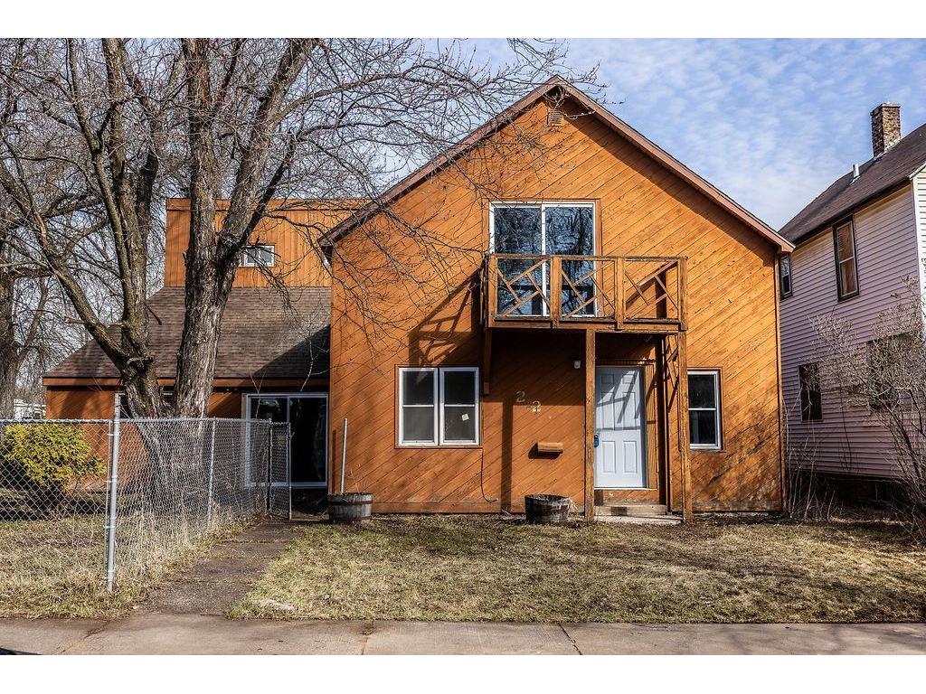 221 W Howard Street Hibbing MN 55746 6705454 image1