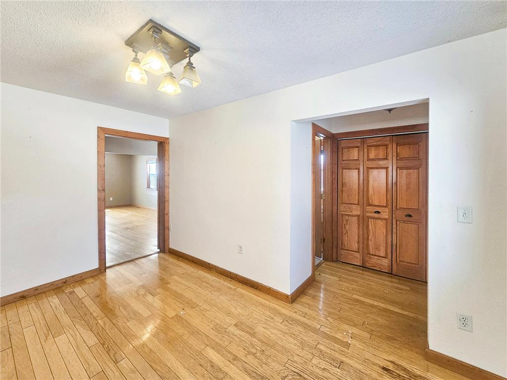 221 W Park Avenue Warren MN 56762 7058158 image11