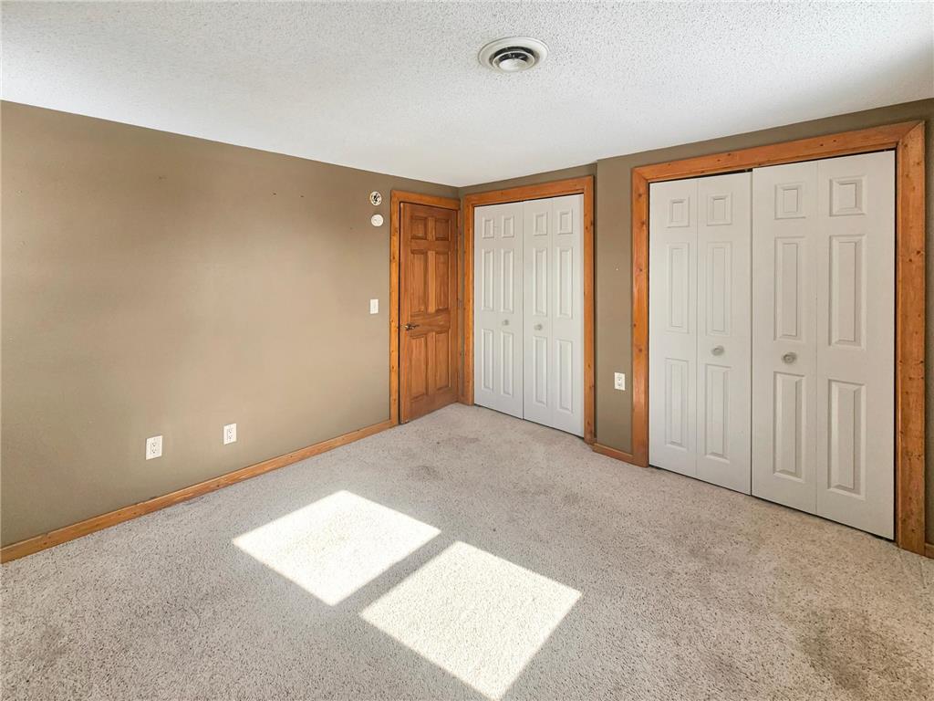 221 W Park Avenue Warren MN 56762 7058158 image15