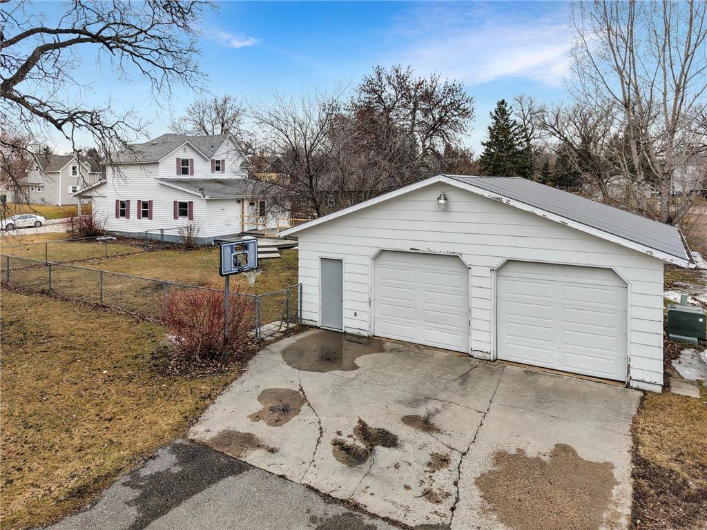 221 W Park Avenue Warren MN 56762 7058158 image23